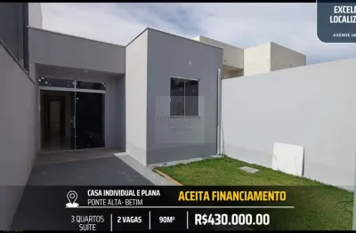 Casa plana individual com 3 quartos 1 suíte e 2 vagas - quintal e fino acabamento