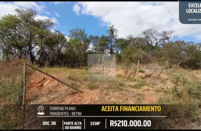 Oportunidade para construir na melhor parte do bairro- lote plano no bairro tiradentes 333m²