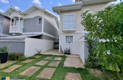 Sobrado moderno com 3 dormitórios no condomínio green village