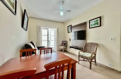 Apartamento 2 dormitórios, vista mar, 1 vaga, 50m da praia das pitangueiras, guarujá são paulo.