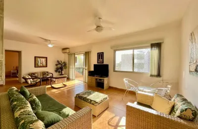 Apartamento 4 dormitórios, varanda com vista, piscina, 2 vagas, 2 quadras da praia da enseada, guarujá são paulo.