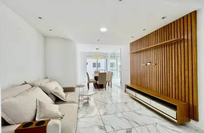 Apartamento a venda na praia das pitangueiras 2 dormitórios e 1 dependência de empregada com piscina e 2 vagas.