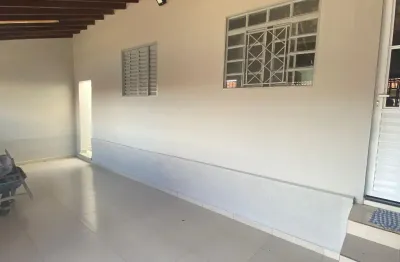 Linda casa no pq tiradentes em araras/sp com uma belíssima área gourmet