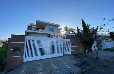 Exclusiva casa de alto padrão em bairro nobre de jaraguá do sul
