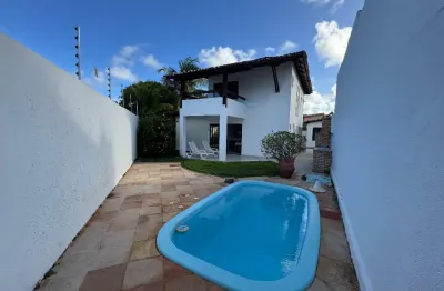 Lindíssima casa duplex com 4/4 em condomínio fechado em piatã