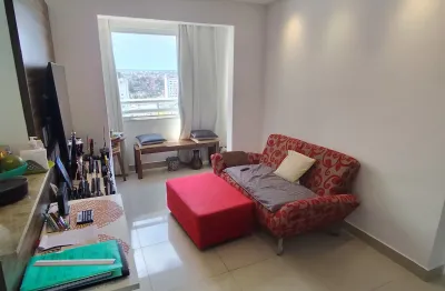 Apartamento com 2/4 varanda - nascente - condomínio clube colina de piatã