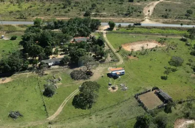 Fazenda com 344 hectares, nas margens da br 070 sentido a cidade de cáceres mt.