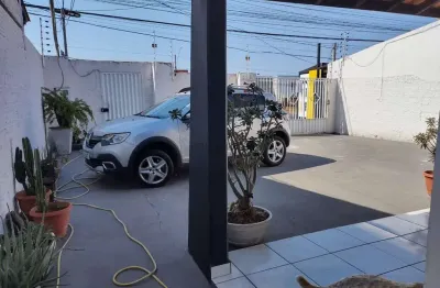 Casa com 3 quartos à venda na Avenida das Torres, 12, Jardim Universitário, Cuiabá
