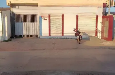 Sobradinho na avenida principal av. torquato do bairro jardim vitoria em cuiabá