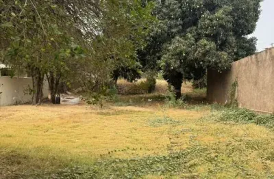 Terreno à venda na Avenida Senador Metello, sn, Goiabeiras, Cuiabá