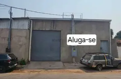 Aluga galpão de 500m - 1 quadra da carmindo de campos