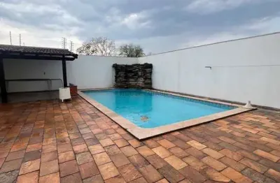Casa em condomínio fechado com 4 quartos à venda na Avenida Fernando Correa da Costa, Jardim Petrópolis, Cuiabá