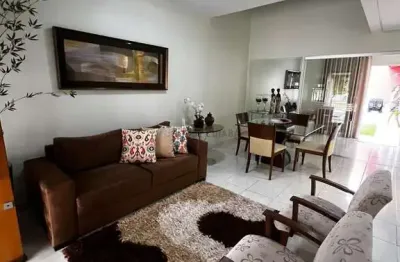 Casa em condomínio fechado com 3 quartos à venda na Rua A-4, Parque Cuiabá, Cuiabá