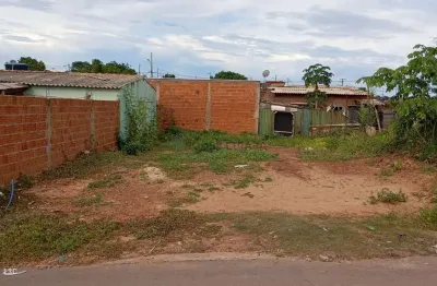 Terreno à venda na Avenida A, Altos da Glória, Cuiabá