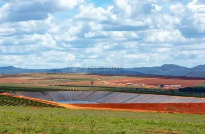 Fazenda de porteira fechada com 3.000 hectares no estado de minas gerais