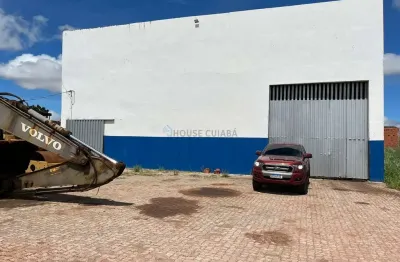 Vendo galpão de 700m² com amplo espaço - região trevo do lagarto