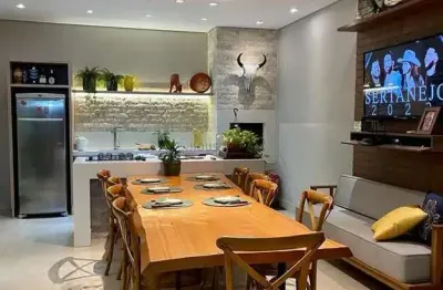 Vendo belíssima casa no condomínio malibu residence
