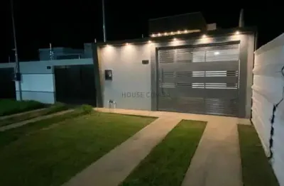 Casa na região do cento sul na cidade de várzea grande mt.