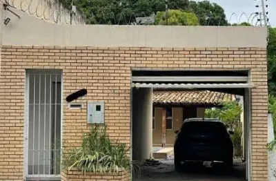 Casa com 3 quartos à venda na Avenida Marechal Deodoro, sn, Araés, Cuiabá