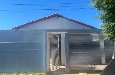 Casa com 2 quartos à venda na Rua 19, Residencial Coxipó, Cuiabá