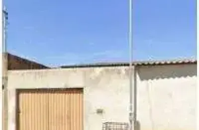 Vendo ou troco!!! casa no bairro dr. fabio 1 com ótima localização, rua toda asf