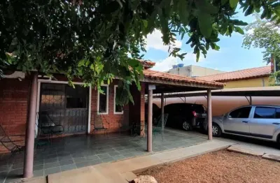 Casa com 3 quartos à venda no CPA II, Cuiabá , 250 m2 por R$ 380.000