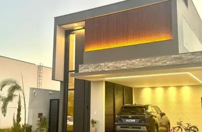 Lindo Sobrado de Alto Padrão no Condomínio Florais do Parque