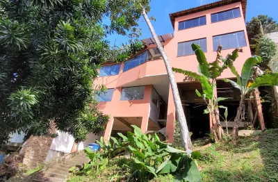 Casa com 03 quartos em vargem grande, rio de janeiro.