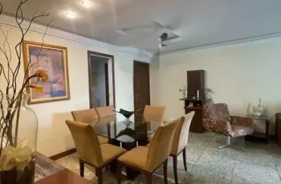 Excelente apartamento de três quartos com duas vagas em icaraí