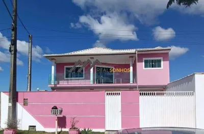 Casa duplex ampla e moderna em condomínio fechado em araruama rj