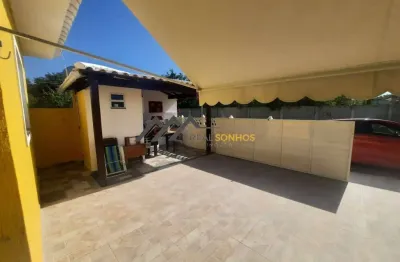 Casa linear em condomínio no bairro ponte dos leites - araruama/rj