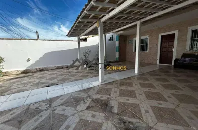 Casa linear para locação no bairro parque hotel em araruama