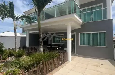 Casa duplex para locação em cond.  fechado de frente pra lagoa de araruama