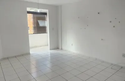 Residencial free port - candelária - rua do fórum, próximo ao trt e polícia federal