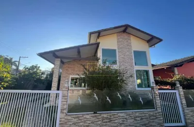 Casa com 3 dormitórios à venda, 102 m² por r$ 690.000,00 - vargem grande - teresópolis/rj