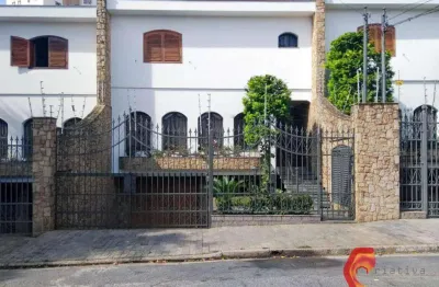 Sobrado com 250 m² , 3 dormitórios sendo 1 suite e 4 vagas na água rasa