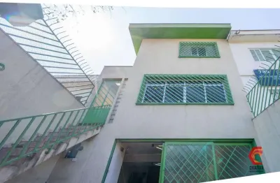 Sobrado com 189 m² , 3 dormitórios  sendo 1 suíte e 2 vagas na vila regente feijó