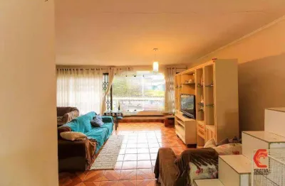 Sobrado com 358 m², 5 dormitórios sendo 3 suítes e 5 vagas na vila formosa