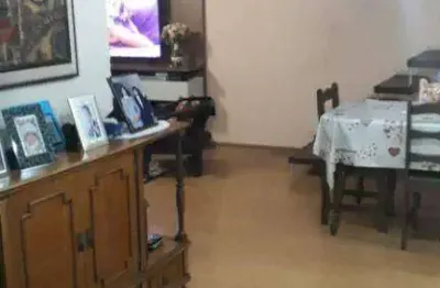 Sobrado com 100 m², 2 dormitórios com 1 suíte e 2 vagas no tatuapé