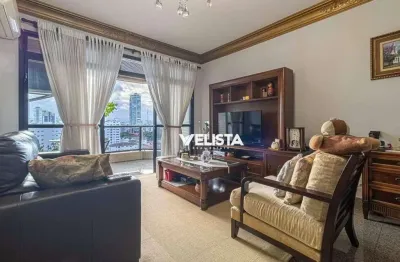 Excelente apto - 2 dormitórios, 1 suite, varanda vista livre e 2 vagas na ponta da praia!
