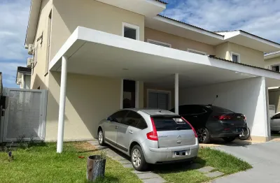 Sobrado no condomínio residenciala volpi 1 – estrada do santo antônio.