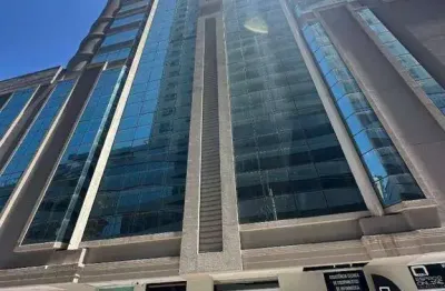 Apartamento com 3 quartos à venda na Rua 296, 237, Meia Praia, Itapema