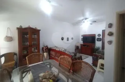 Apartamento com 3 quartos à venda na Rua José Ferreira Canaes Filho, Enseada, Guarujá