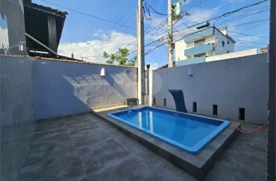 Casa com 2 quartos à venda na Rua Rodrigo Silva, Macuco, Santos