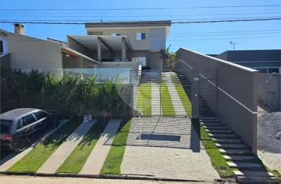 Casa em condomínio fechado com 4 quartos à venda no Centro, Igaratá 