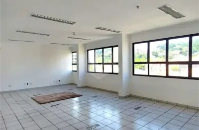 Sala comercial para alugar na Rua Frei Gaspar, Centro, Santos