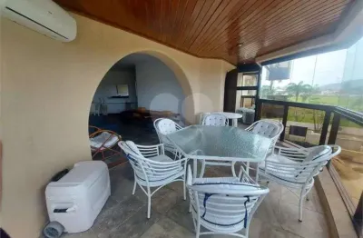 Apartamento com 3 quartos à venda na Rua Bolívia, Enseada, Guarujá