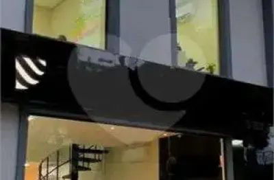 Casa comercial à venda na Avenida Washington Luís, Vila Mathias, Santos