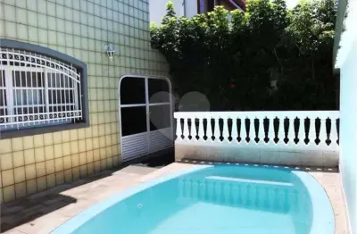 Casa com 3 quartos à venda na Rua Guaibê, Aparecida, Santos