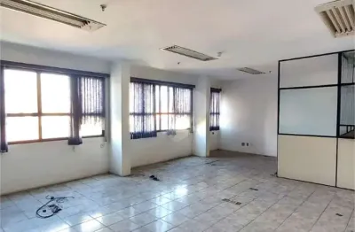 Sala comercial para alugar na Rua Frei Gaspar, Centro, Santos